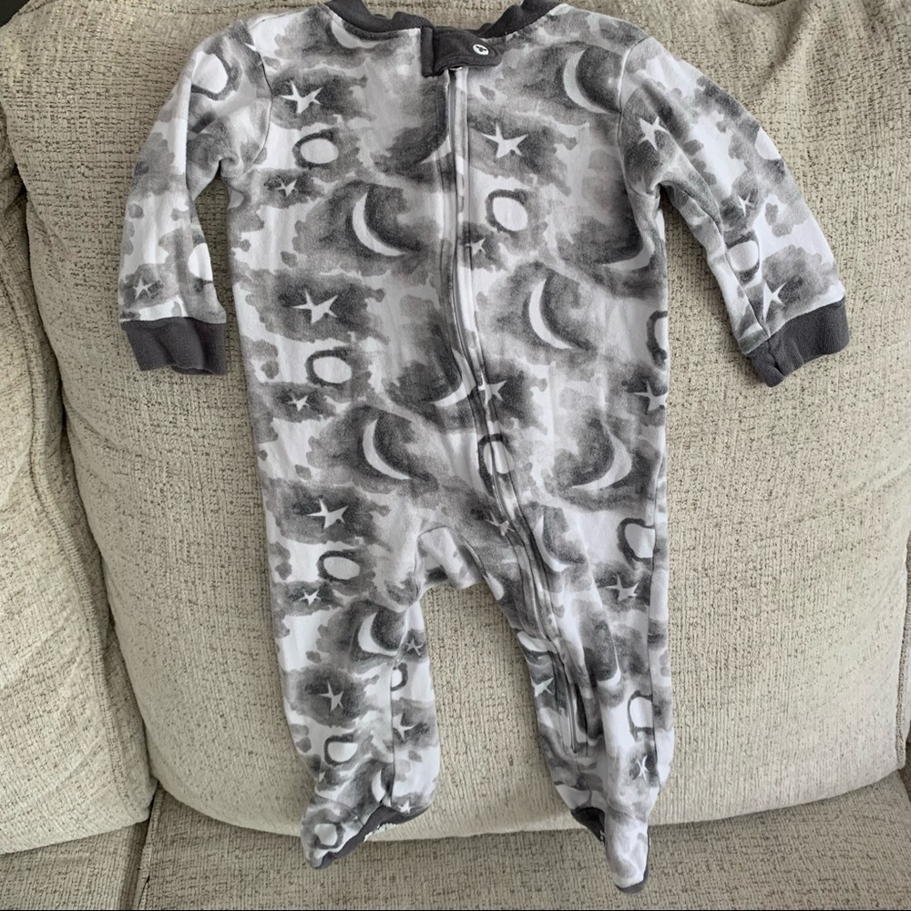 Burt’s bees moon and stars ph onesie